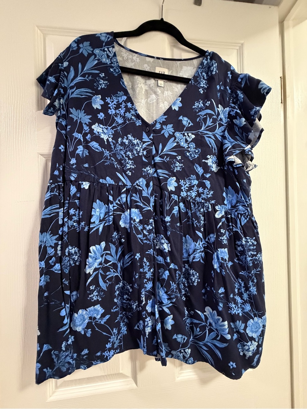 GAP Navy Blue Floral V-Neck Ruffled Sleeve Blouse